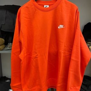 Nike fleece crewneck size Xl new with tags